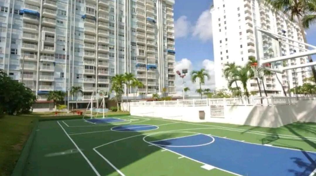 Beach Apartments At Marbella Del Caribe San Juan Exteriér fotografie